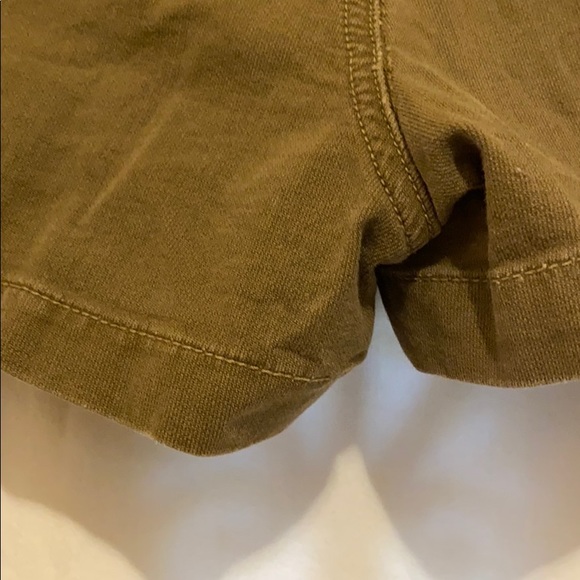 American Eagle Outfitters Size 6 olive khaki short - Picture 5 of 6